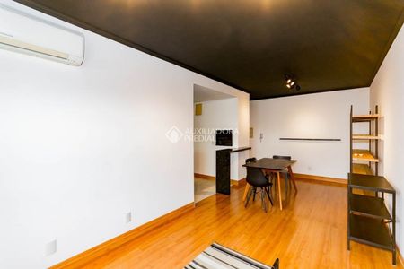 Apartamento com 2 quartos e 50m² para alugar em Menino Deus, Porto Alegre. - Photo 2