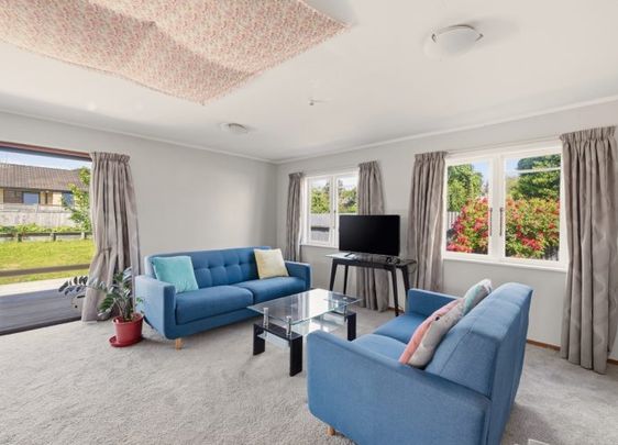 Central Superb - Photo 1