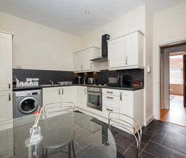 Ground Floor Right, 62 Broomhill Road, AB10 6HT, Aberdeen - Photo 4