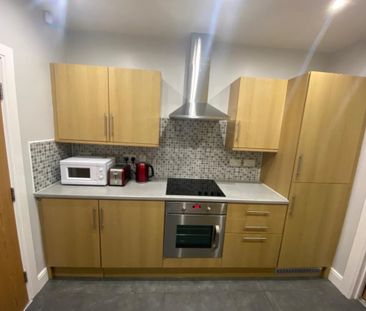 3 bedroom terraced house to rent - Photo 2