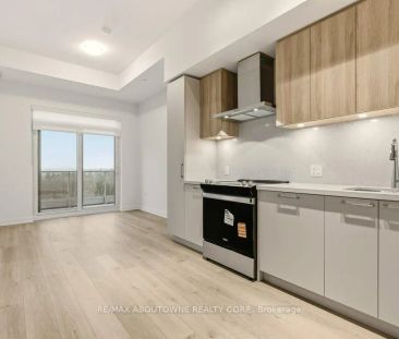500 Plains Road E #PH3 - Photo 6