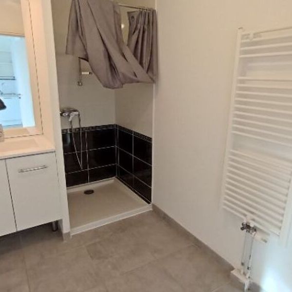 Appartement à louer 2 pièces • 37,90 m2 Istres - Photo 1