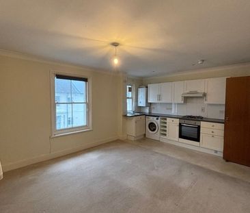 Lansdowne Street, Hove - Photo 6