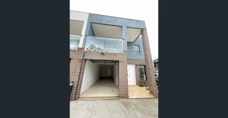 Brand new 3 bedroom townhouse - LIVERPOOL - Photo 4