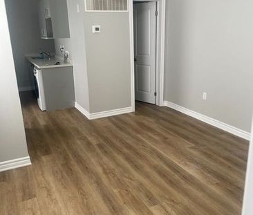For Lease - 646 Lansdowne Avenue Unit# 3, Toronto, Ontario - Photo 6