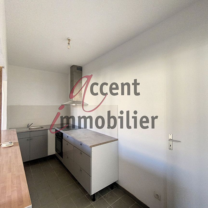 Appartement Orgon 1 pièce(s) 30 m2, - Photo 1