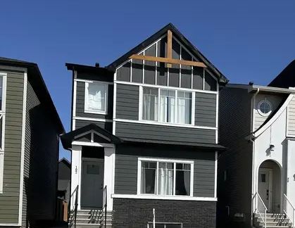 Modern Basement Suite Ready Now! - In-Suite Laundry and Parking | Calgary - Photo 1