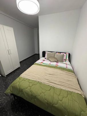 Carrer de Juan de Garay, Valencia, Valencian Community 46017 - Photo 1