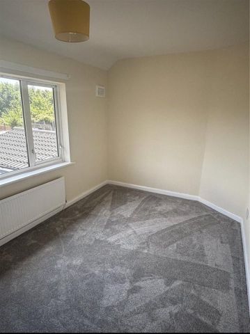 2 Bed Terraced House, Yarnfield Road, B11 - Photo 2