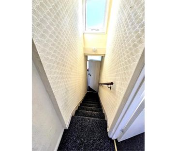 2 bedroom maisonette to rent - Photo 2