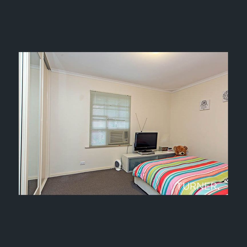 Beautifully Presented, Heating and Cooling, Small Yard - Photo 1