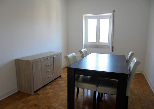 Apartamento T2 Duplex - Mobilado e Equipado