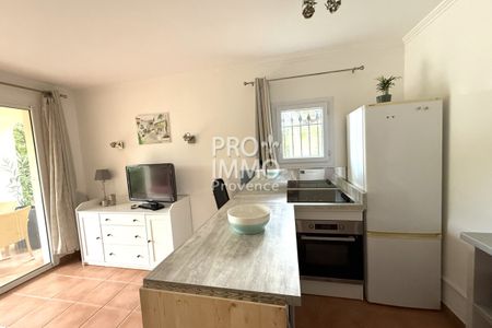 A LOUER, DOMAINE DE PONT ROYAL APPARTEMENT TYPE 2 LOGGIA JAR - Photo 2