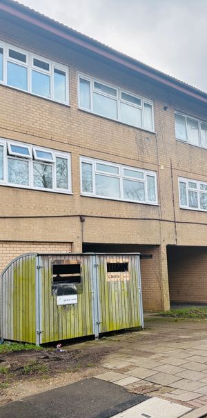 CONNIBURROW - 1 BEDROOM APARTMENT - Photo 1