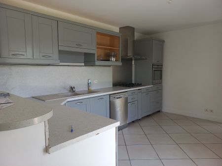 Location Maison 5 pièces 151m² FROUZINS 31270 - Photo 3