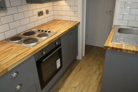 1 bedroom ground floor flat to rent - Photo 3