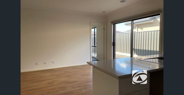 EVERGREEN ESTATE CLYDE - Photo 1