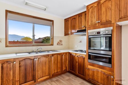 Breathtaking Villa Views - Photo 4