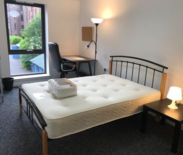 3 Bed Flat, Partick, G11 - Photo 2
