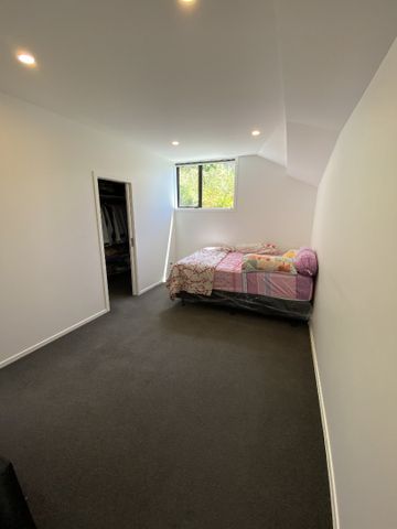 66A Clifford Road, Johnsonville - Photo 3