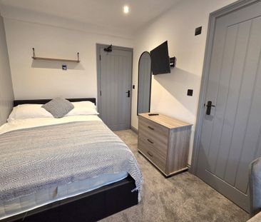 Felix Road - Photo 2