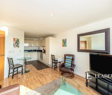 1 bedroom flat to rent - Photo 3