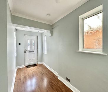 3 bedroom House To Let - Photo 4