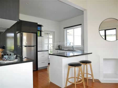 Fully Furnished and Centrally Located - Photo 2