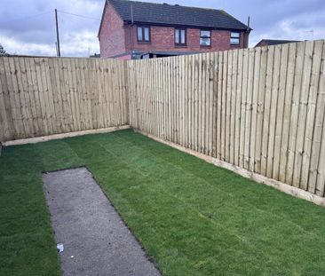 3 bedroom terraced house to rent - Photo 4