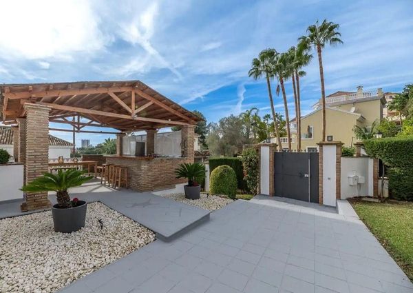 6 bedroom luxury Villa for rent in Marbella Del Este, Spain