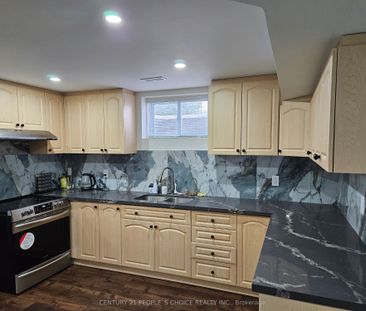 2 Forfar Court #Lower - Photo 4