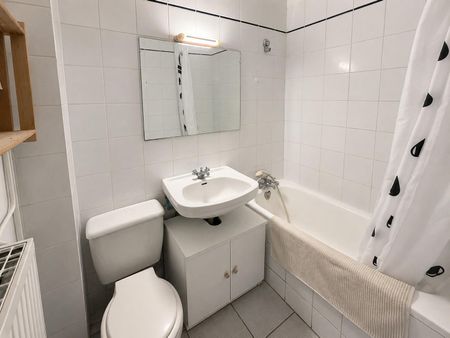 Location Appartement 1 pièce 29m² CLERMONT FERRAND 63000 - Photo 4