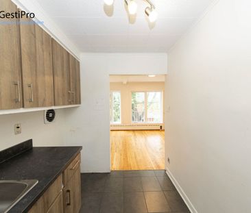 1370 Frontenac - Photo 4