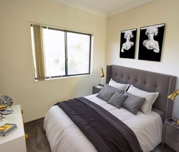 Spacious 3-Bedroom Townhouse - Prime Homebush Location (4/1 Ismay A... - Photo 3