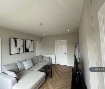 3 bedroom flat to rent - Photo 5