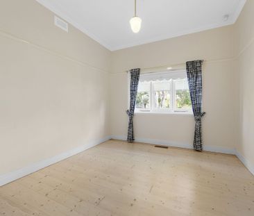 Beautiful Edwardian in the heart of West Footscray - Photo 3