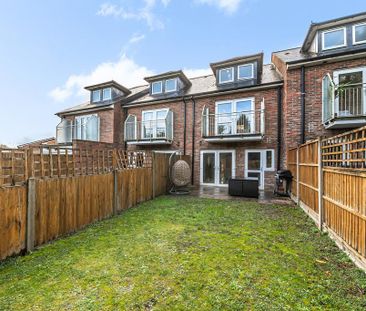 3 bedroom terraced house to rent - Photo 4
