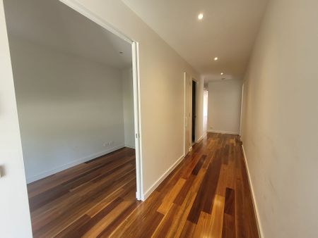 32B Simon Street - Photo 4