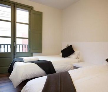 Gothic Quarter Apartment with a Balcony - Photo 5