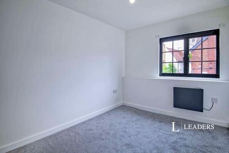 Victoria Mews, Victoria Avenue, Southend-on-sea, Essex, SS2 - Photo 2