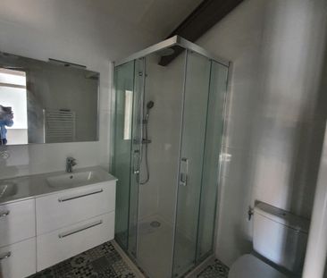 Appartement duplex atypique Claira, proche commodités - Photo 3