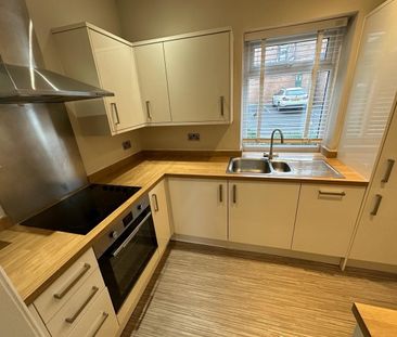 2 Bed Terraced House, Ravenscar Avenue, LS8 - Photo 5