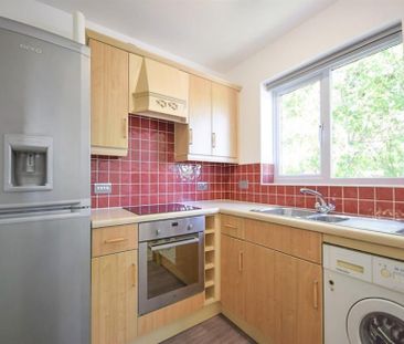 2 Bedroom Apartment To Let - Photo 4