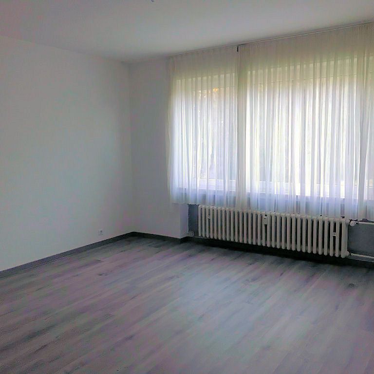 Roisdorf: 3-Zimmerwohnung mit Balkon - Photo 1