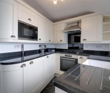 3 bedroom terraced house to rent - Photo 6