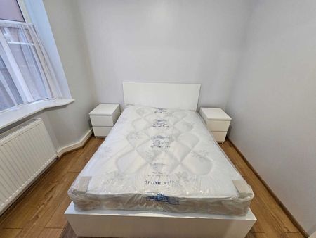 Morris Road, Southampton - Photo 3