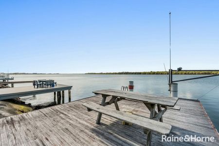 Fully Furnished Riverside Living - Photo 5