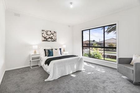 Neo-Euro Classic Home - Photo 3