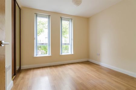 9 Woodbrook Green, LISBURN, BT28 2ZJ - Photo 3