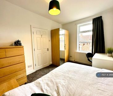 4 bedroom terraced house to rent - Photo 5